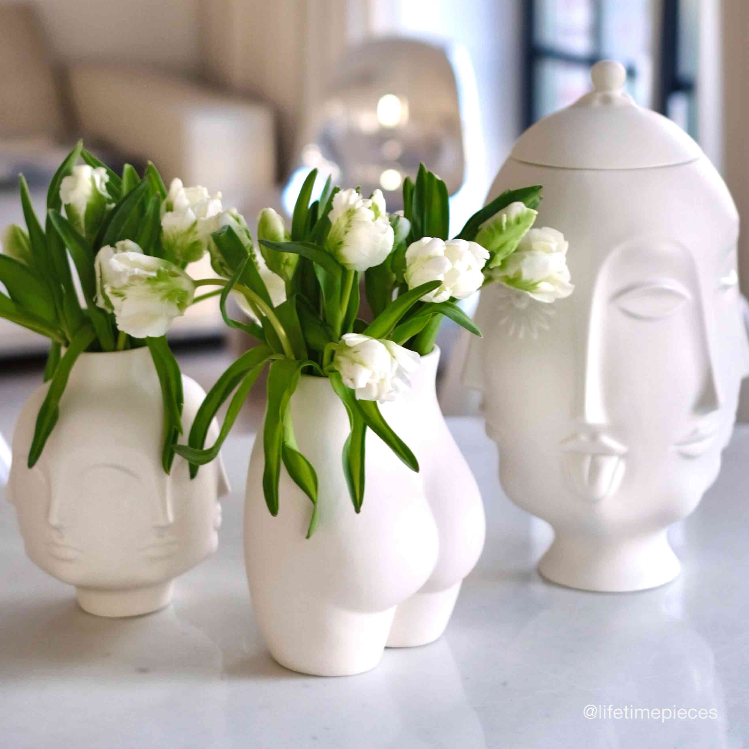 Edie Vase, weiß von Jonathan Adler Edie Vase, weiß von Jonathan Adler